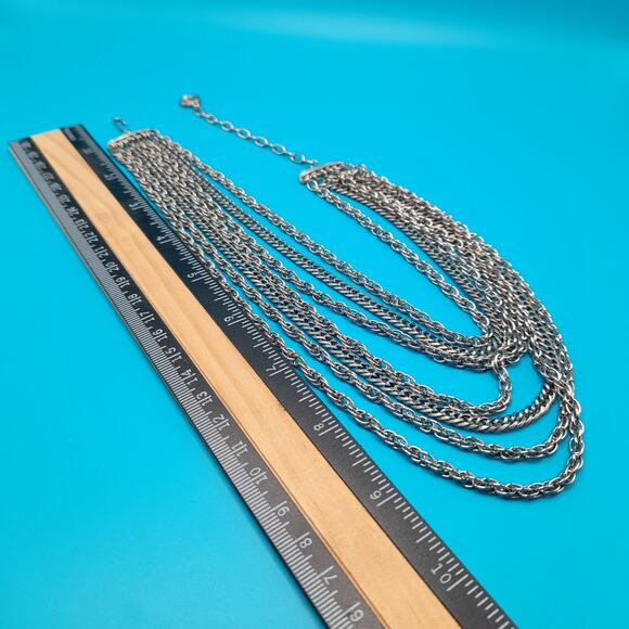 Vintage Lisner Silver Tone Chain Necklace, 7 Strands, Vintage Jewelry - Picture 7 of 10